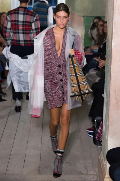 Look 37
